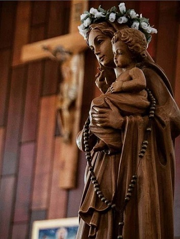 Con Gesù tra le braccia di Maria dans Avvento Con-Maria-Santissima-verso-il-santo-Natale-di-Ges