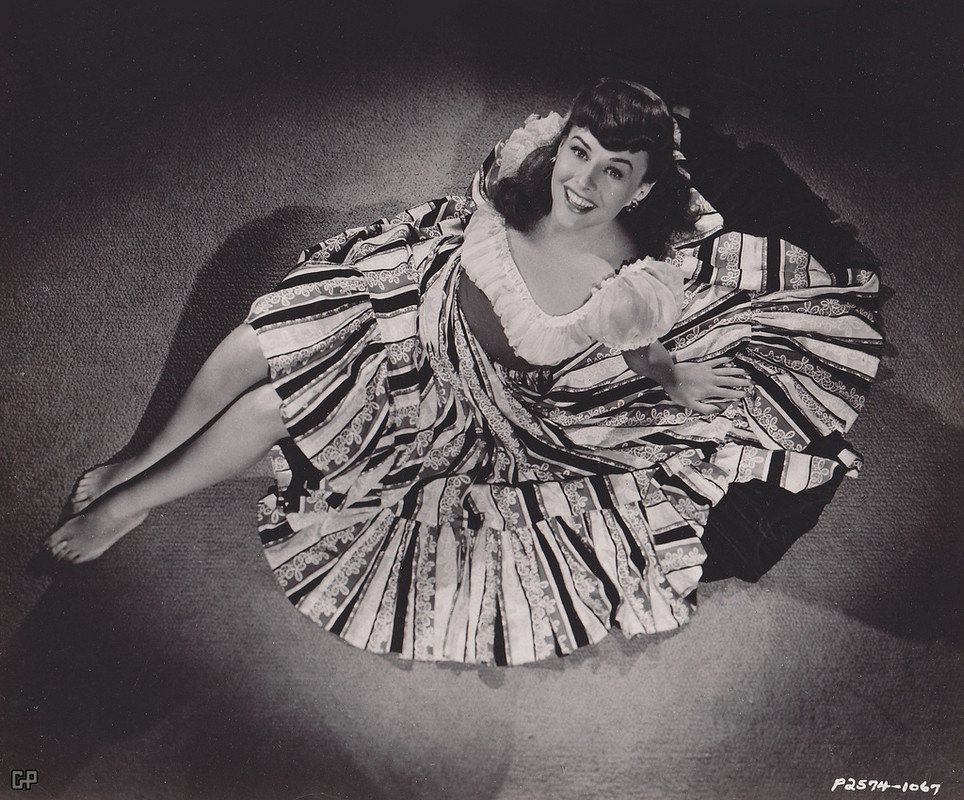 paulette_goddard_mb47