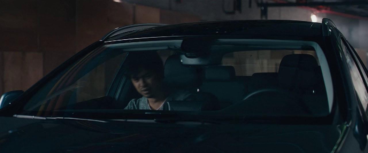 Bad-Guys-Always-Die-2015-Hindi-Tamil-Telugu-Chinese-WEBRip-8bit-1080p-AVC-AAC-2-0-mkv-0003