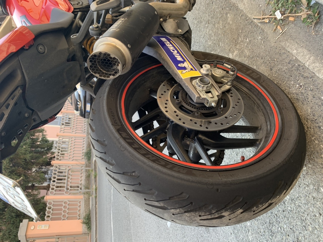 D0B23C7B-C98F-4647-AEBB-905033D89D8D