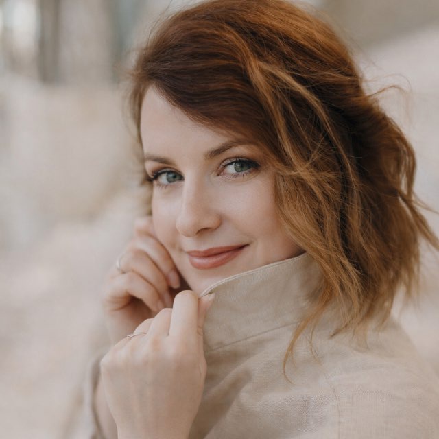 Елена Овсянникова