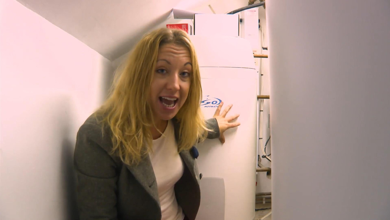 10.19 - 18.00.00 - Itv News London. The Latest News In London And The...-1.m4v_snapshot_06.01_[2021.