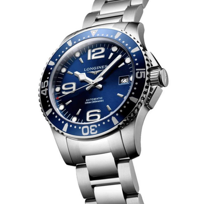 A la recherche d'une 2e montre auto : besoin de conseils Longines-Hydroconquest39