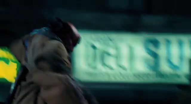 Hellboy-II-The-Golden-Army-2008-Hindi-Multi-BDRip-480p-x264-AVC-AAC-2ch-ESub-mkv-0003