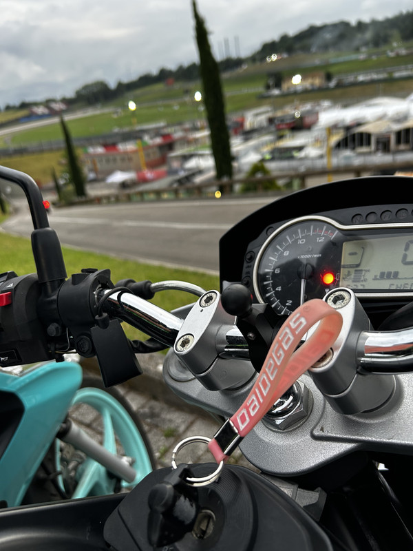 B9D6A50B-E98F-4632-AF90-992D728F36F7