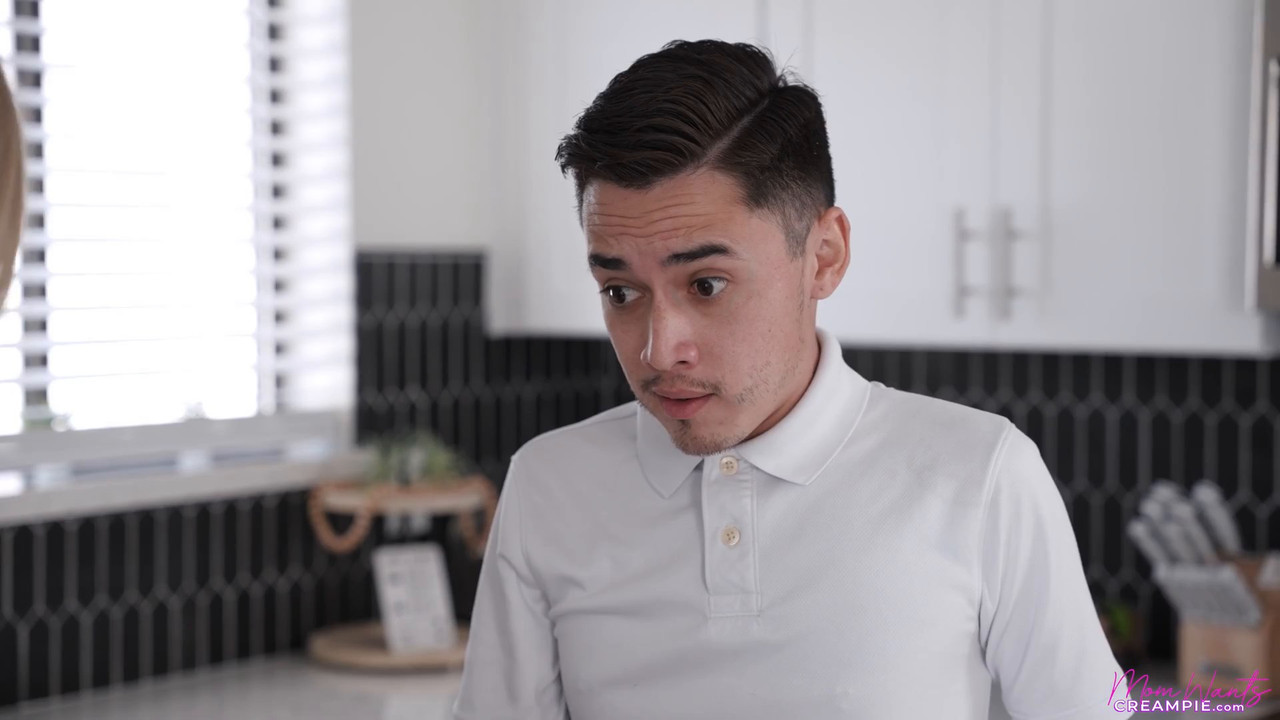 Sierra Spunk You Need To Cum Before The Timer Goes Off MOMWANTSCREAMPIE