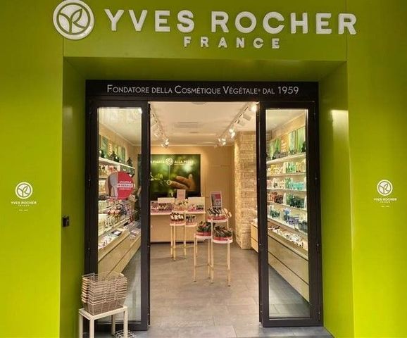 Yves Rocher, nuova apertura a Napoli per il brand 
