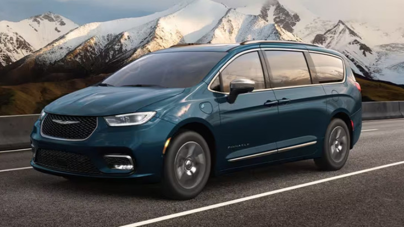 Introducing the 2025 Chrysler Pacifica Hybrid