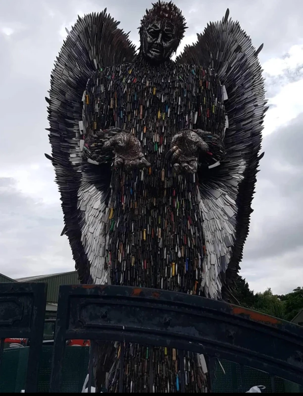 knife-angel-statue