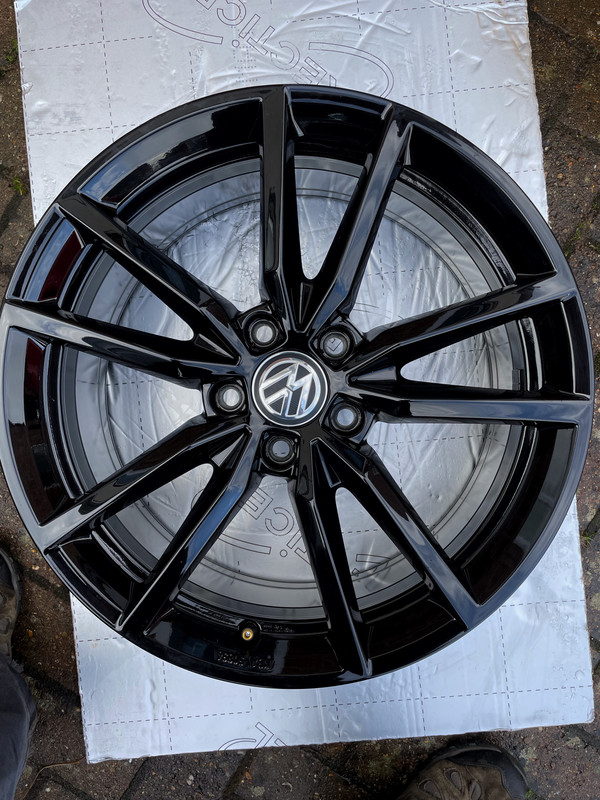 86CC295C-2DA0-4A42-ADF8-65F036DCB7E5