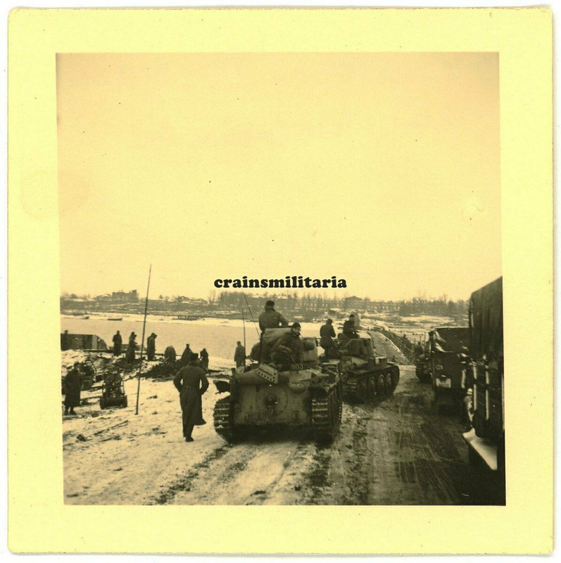 Orig. Foto Panzer 38 (t) Tschechien Beute Tank bei WOLCHOW Brücke Russland 1941