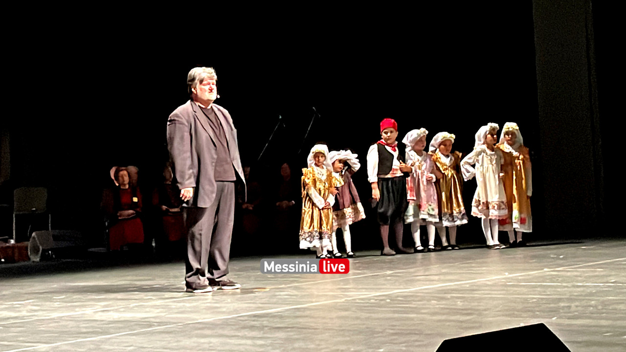 φιλοιimage00011