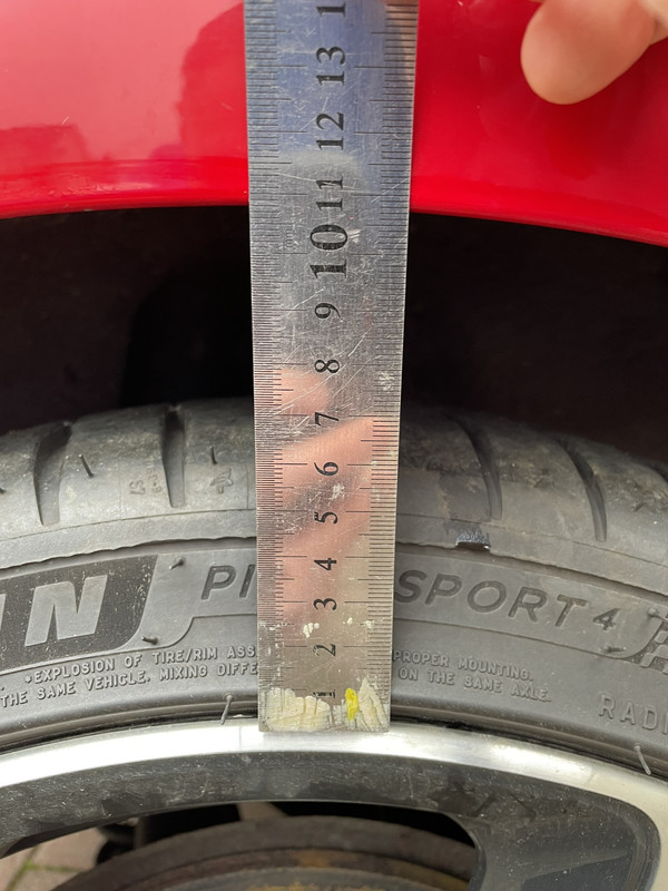 DC9CAC8D-B4F6-48E6-AF95-5864D3B0302D