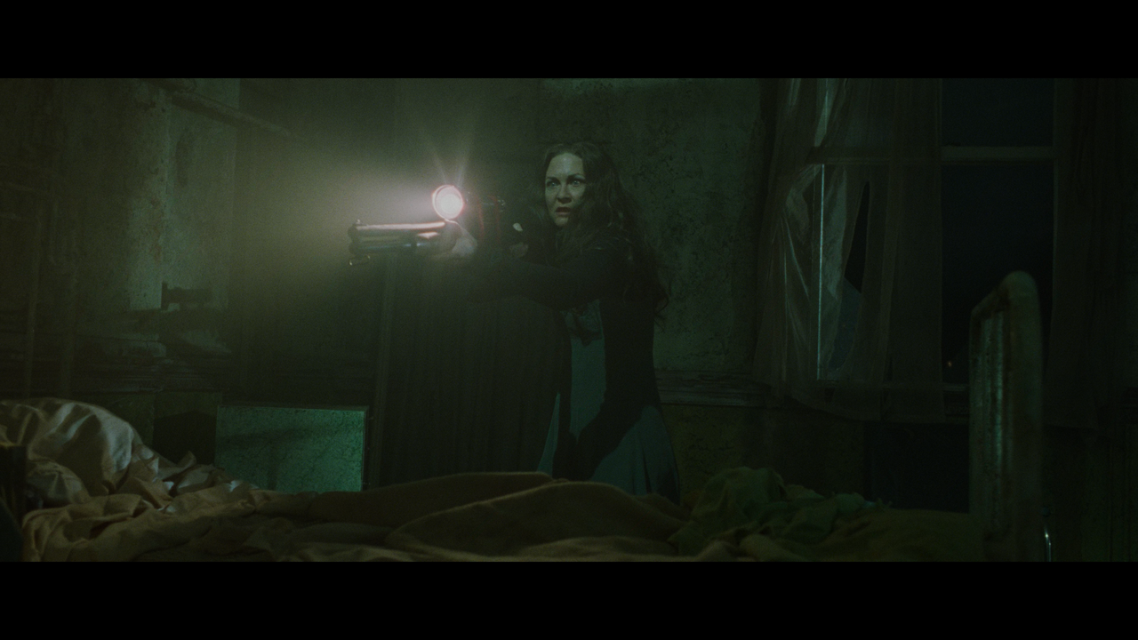 The.Frighteners.1996.DC.2160p.HDR.DoVi.BDREMUX-Нечипорук.mkv_snapshot_01.45.06.827