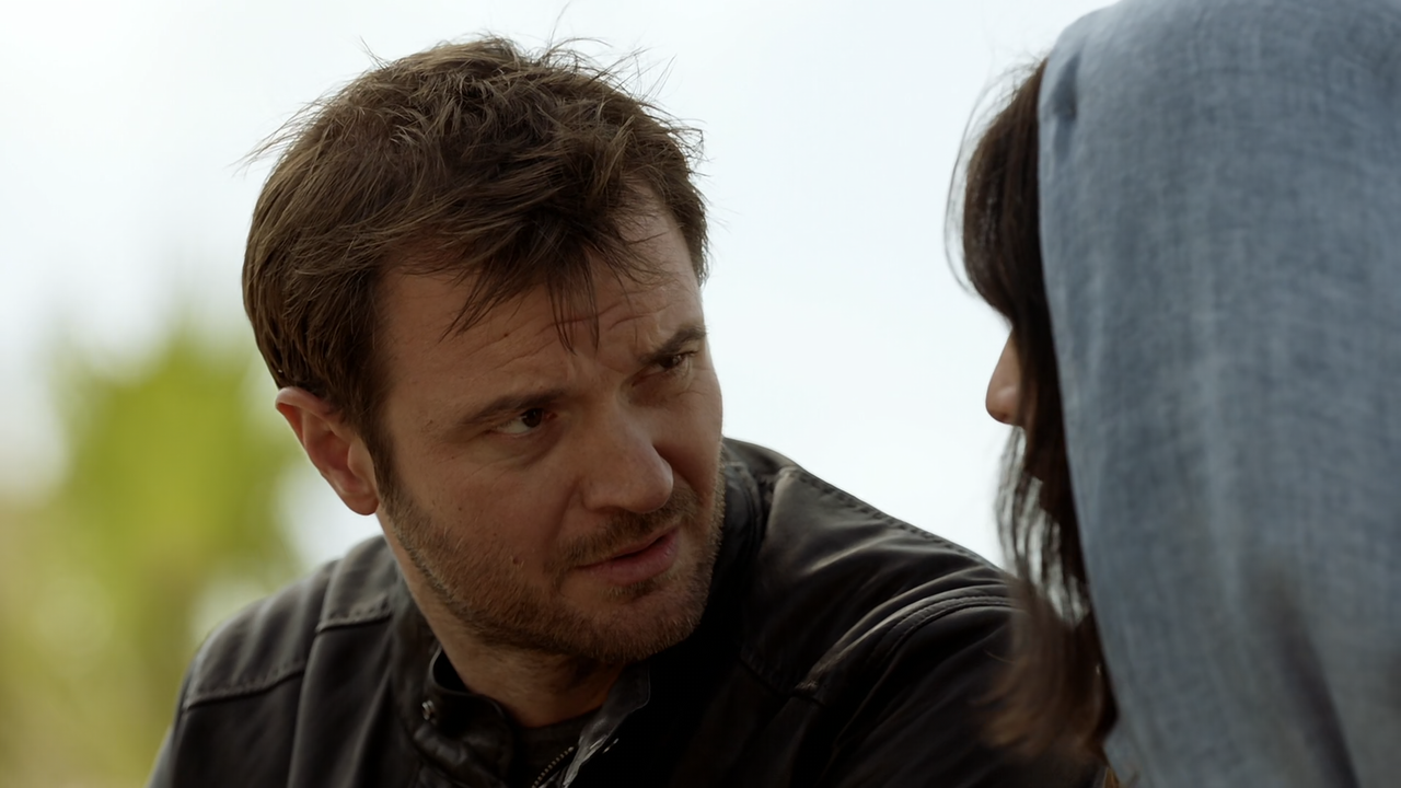 Homeland.S08E03.False.Friends.1080p.10bit.AMZN.WEB-DL.DDP5.1.HEVC-Vyndros.mkv_snapshot_35.13_[2020.0