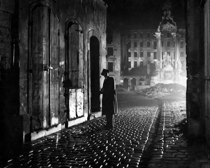 [Image: Joseph-Cotten.jpg]