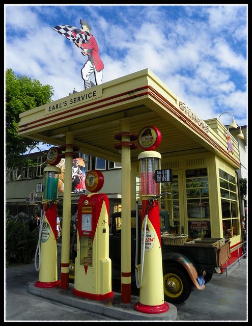 yellowfuelpumps.jpg