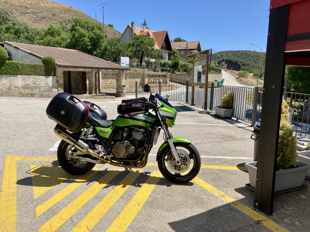 3016536E-E4D3-4DFA-89DC-C4F2A9D98968