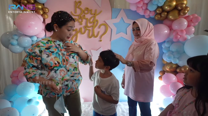 Nagita Slavina beberkan nama yang dipersiapkan Rafathar untuk adiknya