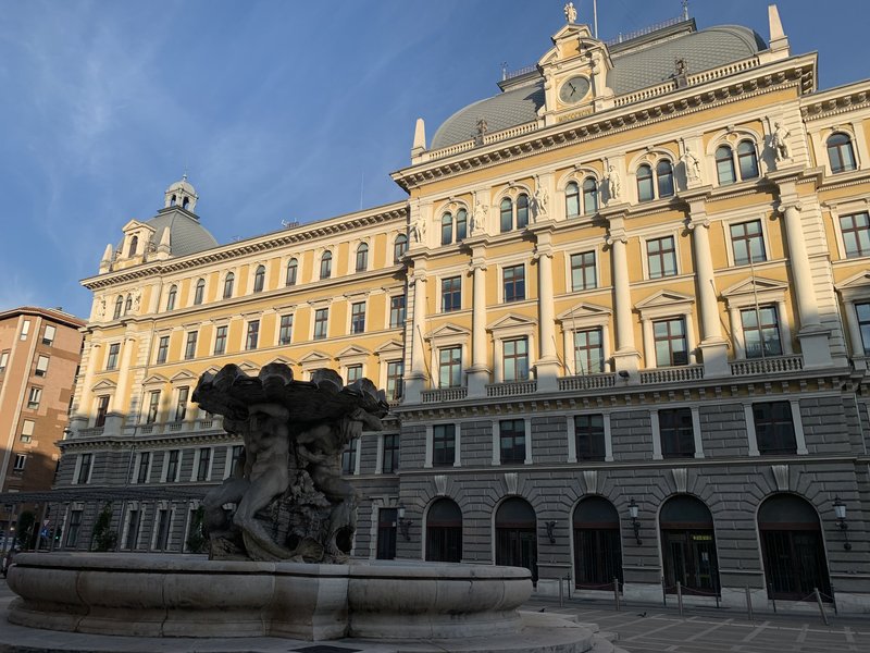 Continuación Trieste. Trieste por la mañana y traslado y llegada a Piran - Eslovenia en pocos, poquísimos, días. Julio de 2025. (10)