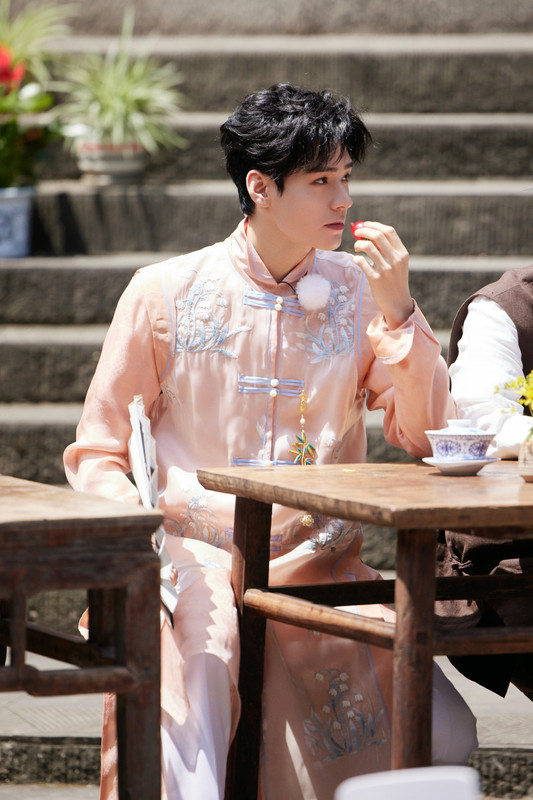 006DurXoly1he69lue3exj33ki5cou12