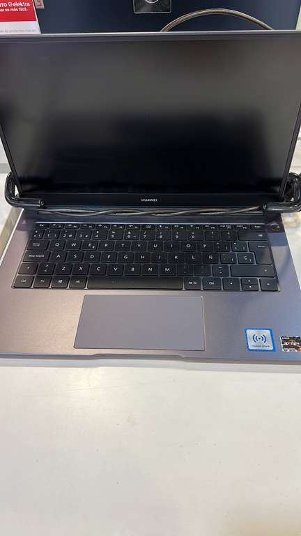 Laptop Huawei D14 5500U 8gb RAM 512Gb 
