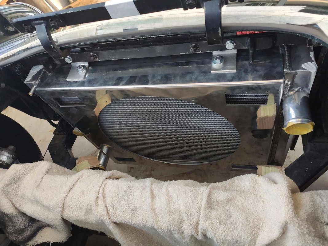 radiator support bovenaan 20220226