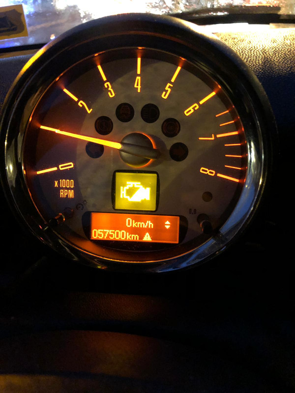 EACC8A6A-F5F9-4FEB-B63F-7C04EFA7929E