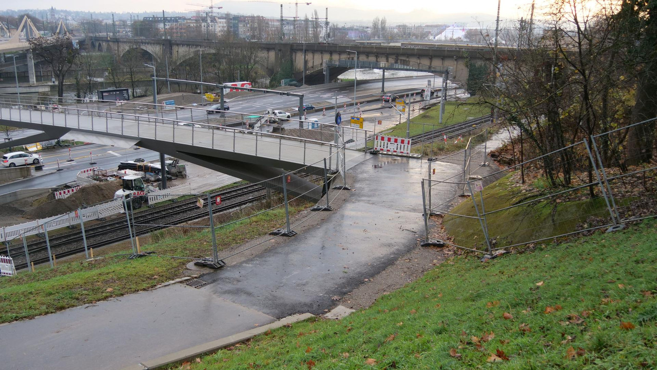 [Bild: 291125-084259-54b.jpg]