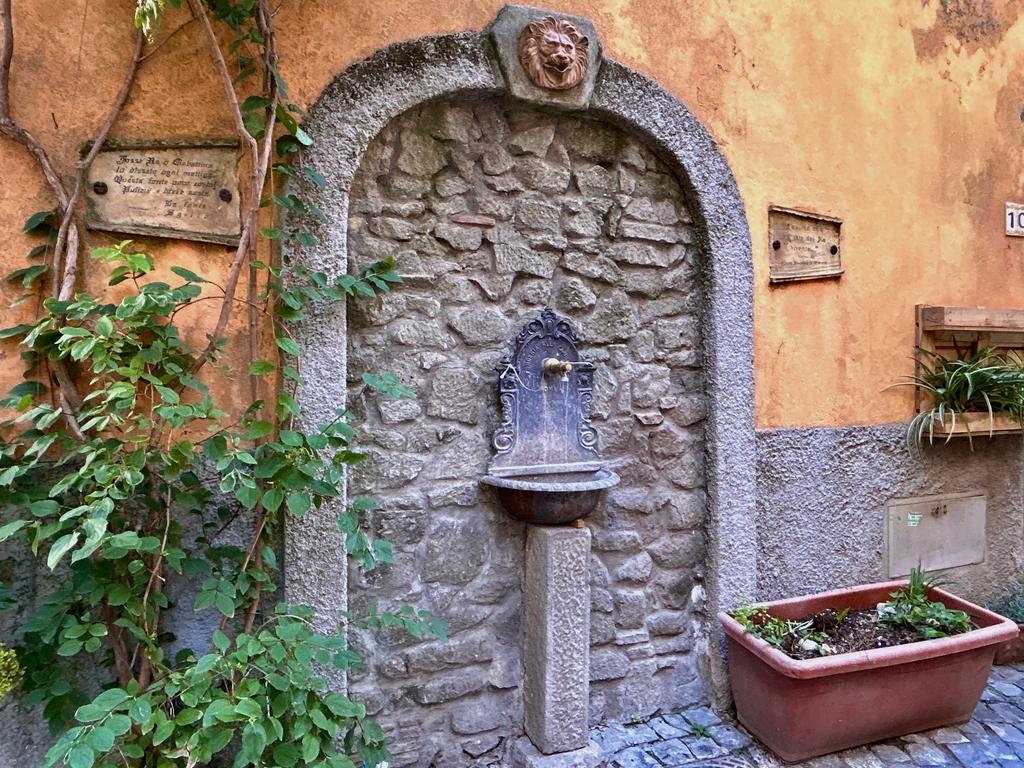 Жаркий сентябрь на побережье Тирренского моря.