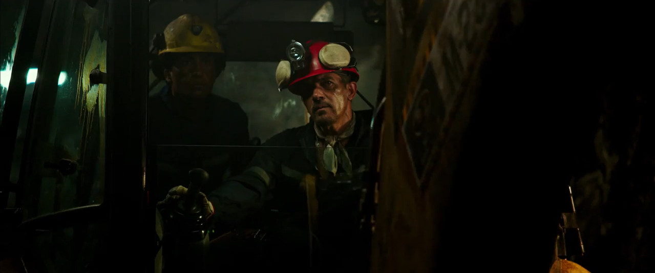 The 33 2015 BluRay [Tamil + English] 480p 720p ESub Screenshot