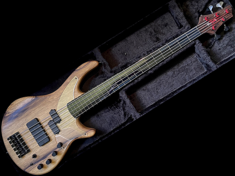 Qual o melhor baixo para Slap ? - Página 2 Warmoth-G5-Fretless