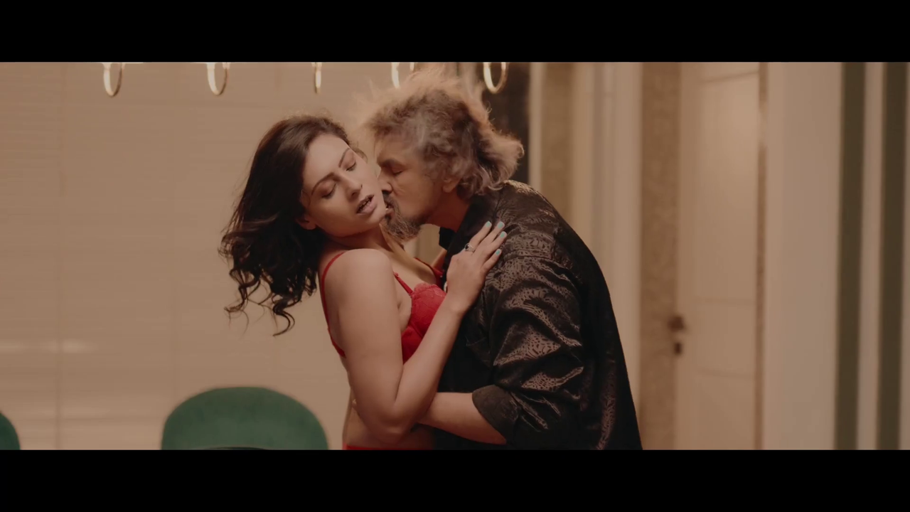 vlcsnap-2025-06-09-22h49m51s044