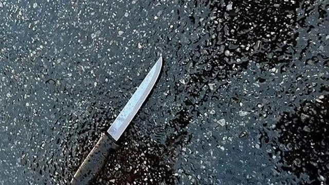 [Image: knife-maxairi-reuters.jpg]