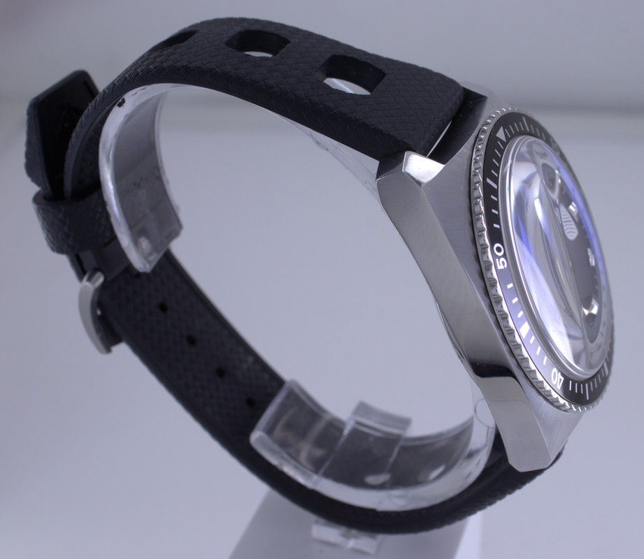 Zodiac Sea Dragon ZO3005 Stainless Steel 0391/1000 Chronograph