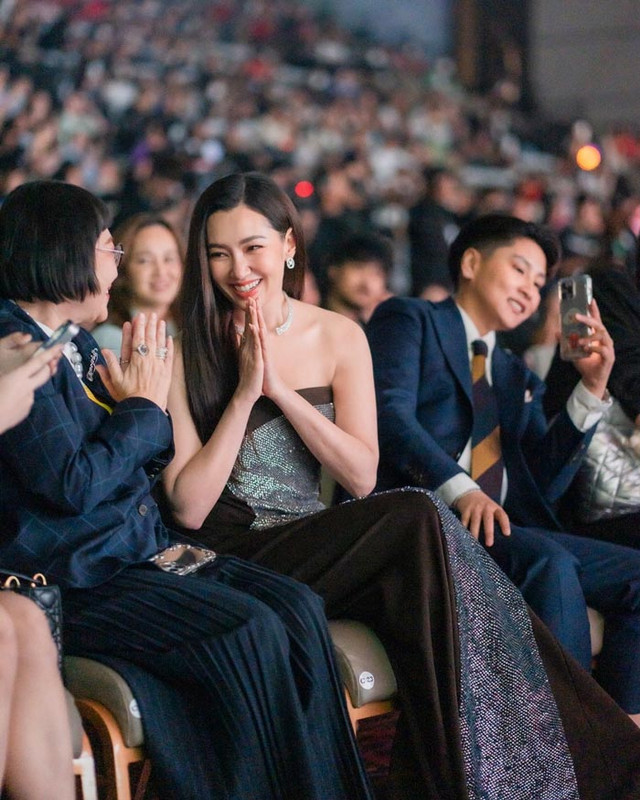 1bf90589-2743-432d-9030-ff16b15ee228