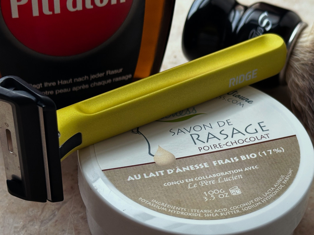 EF564532-0173-4C4D-99A8-568B75860ACD