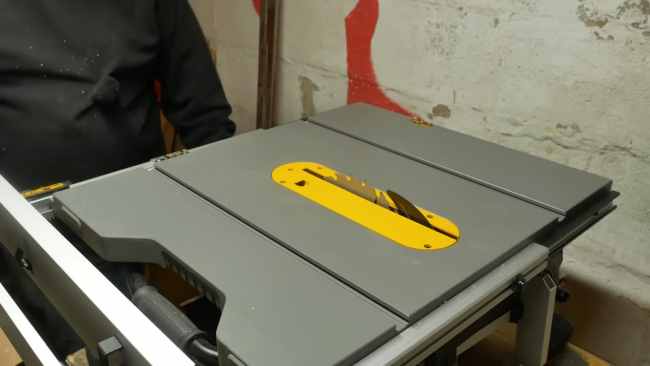 Tips-for-Maintaining-and-Fine-Tuning-Stops-on-113-Xxx-Table-Saw.jpg
