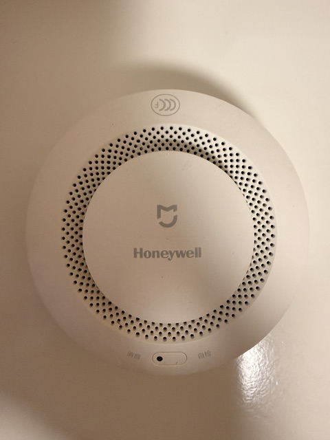 [Imagen: honeywellsmoke-homeydomotica.jpg]
