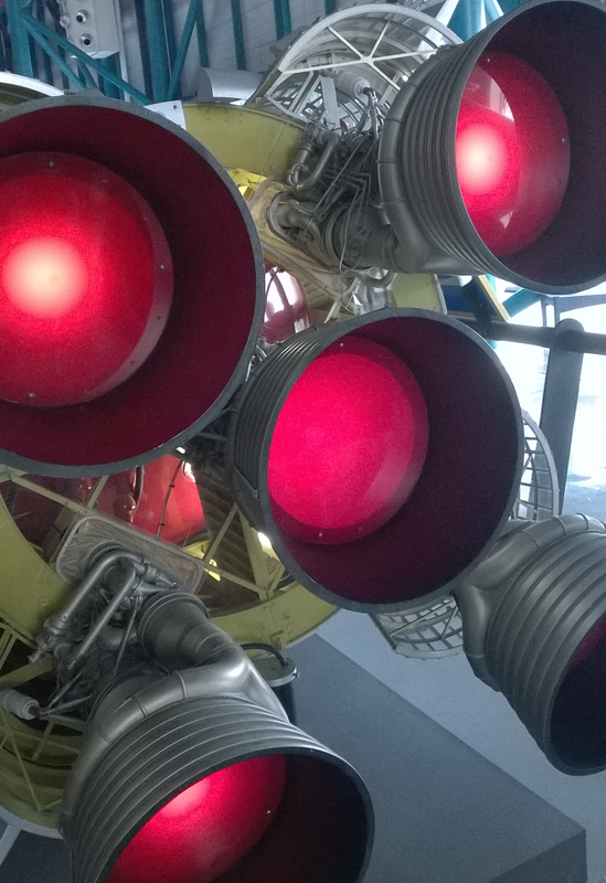 [Image: Apollo-Rocket7.png]
