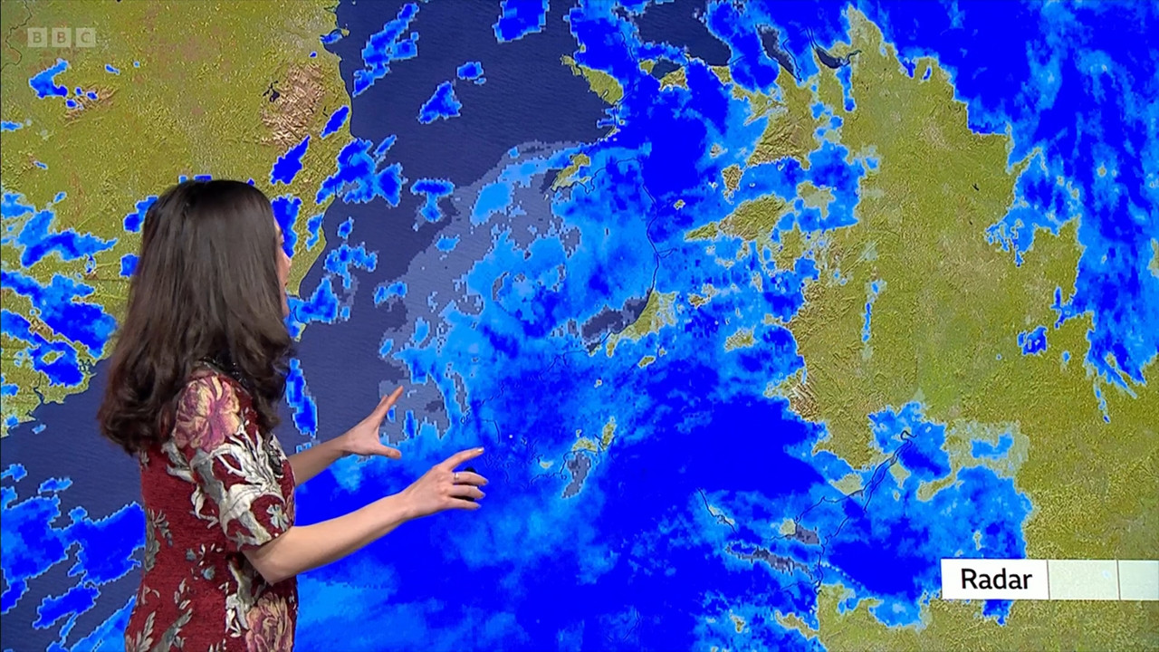 BBC_Wales_Today_Lunchtime_News_-_193._2022-12-27_m001gscb_original.mp4_snapshot_05.15.652