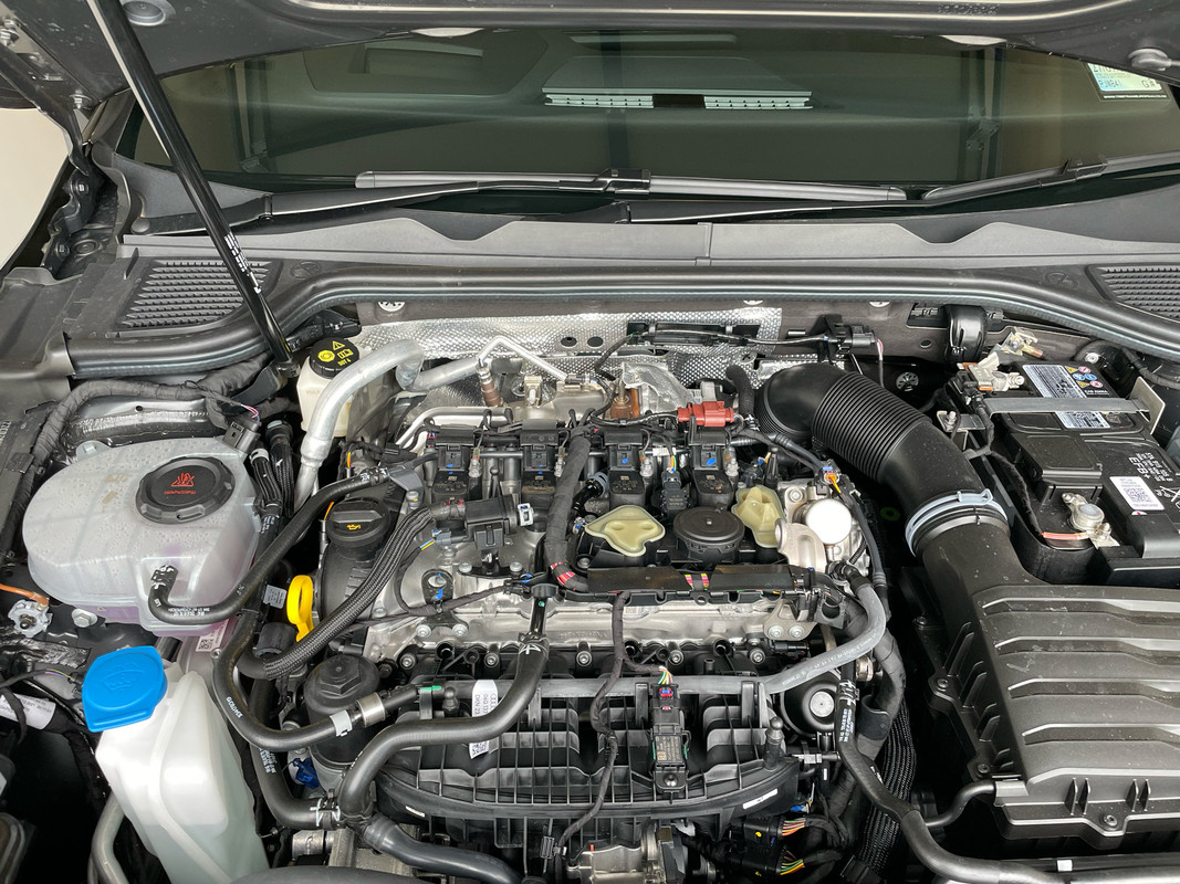 Mark8 Golf R Engine Compartiment Mk8/8.5R members’ cars photo gallery - Page 44 - VW Golf R MK8 Chat ...