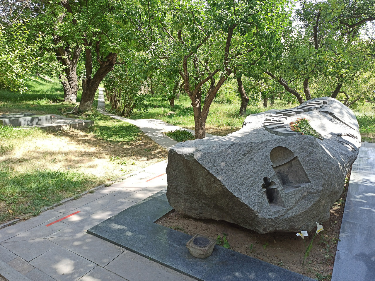 Sevak-grave-1