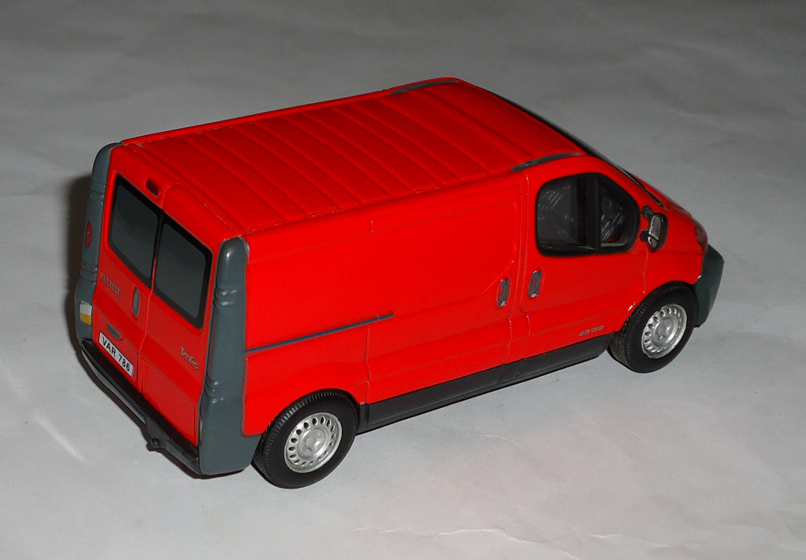 Renault-Trafic Van1