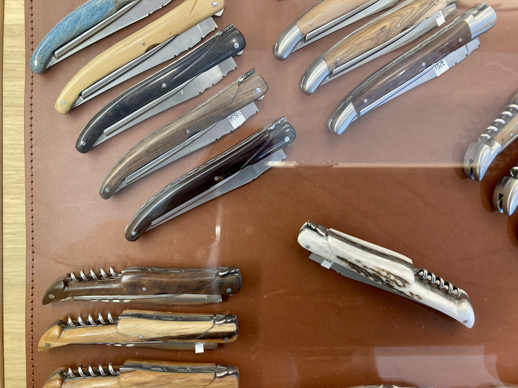 EF75E1F4-2291-4E7B-84E8-A35E0342E499