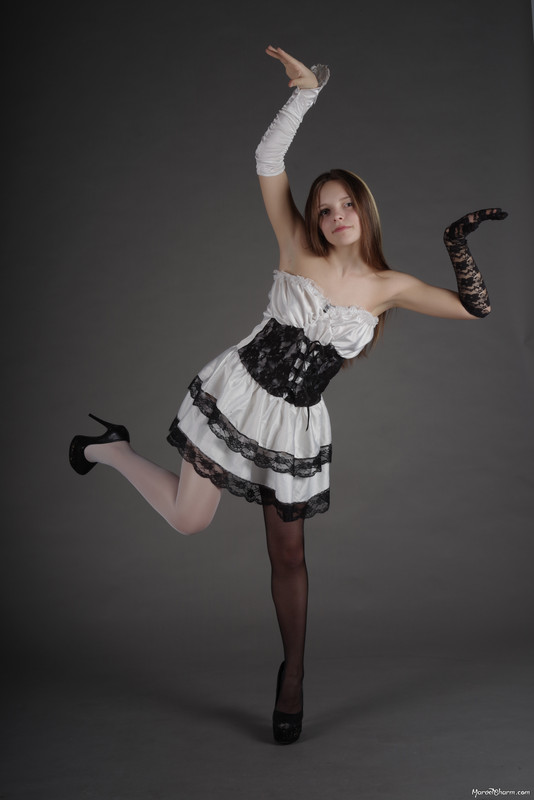 MarvelCharm_Nika-Light-Dark-117