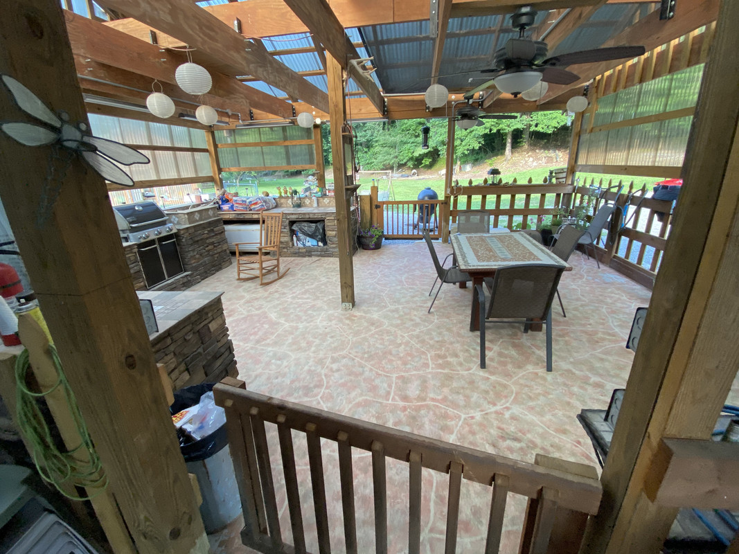 00F5B882-E003-4549-BD14-5FE086B2923C