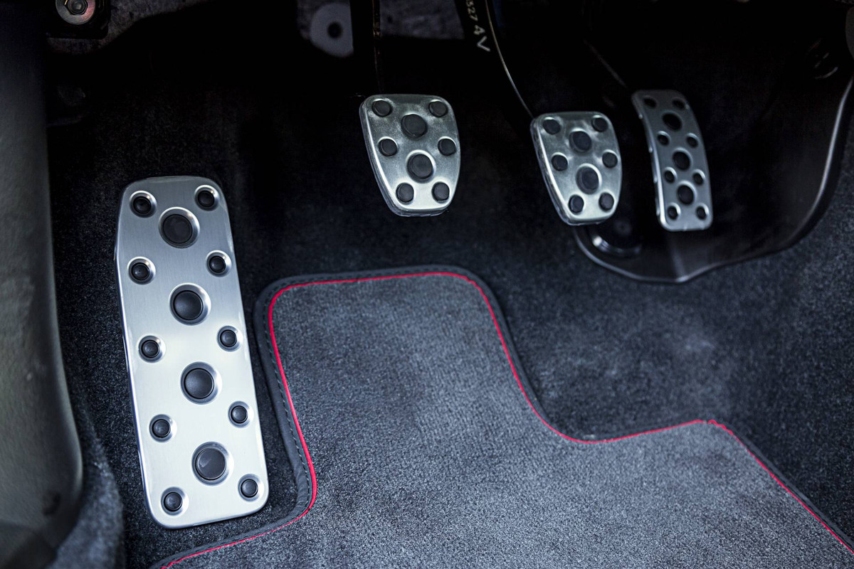 Subaru WRX STI Final Edition (25)