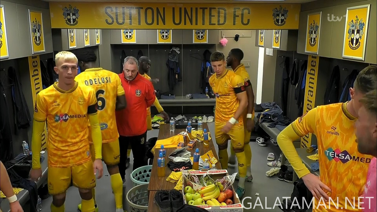 [Image: 11-03-12-40-00-ITV1-HD-FA-Cup-Sutton-U-v...32-524.jpg]