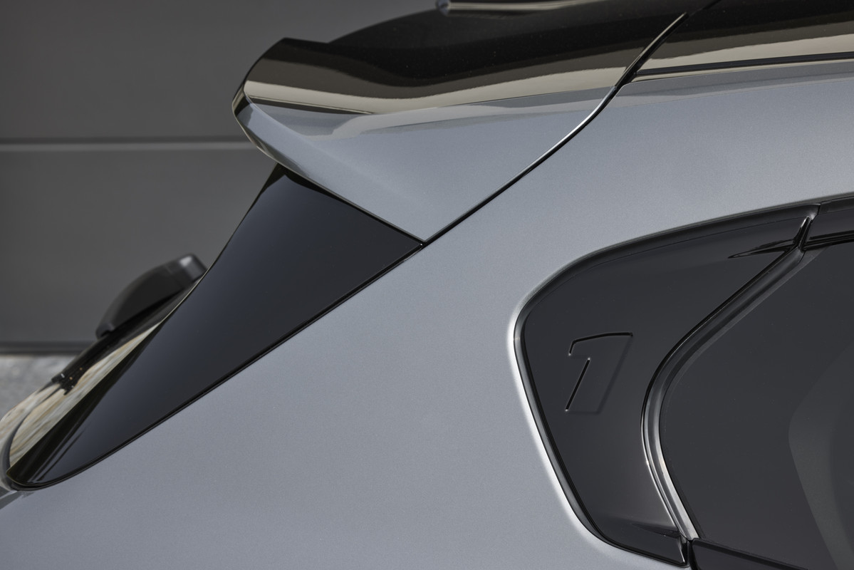 P90550866_highRes_the-all-new-bmw-1-se